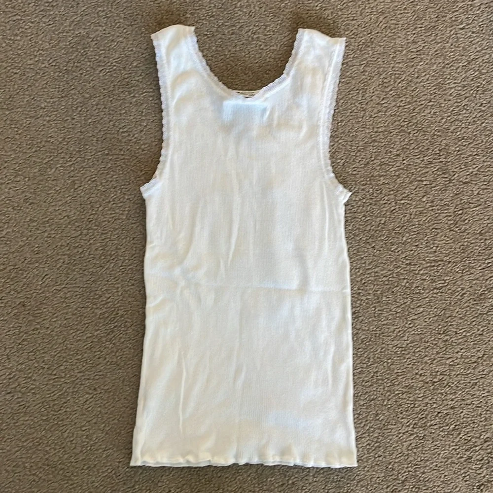 Vintage Michael Stars white wife beater with lace trim "love" One Size - Picture 5 of 5